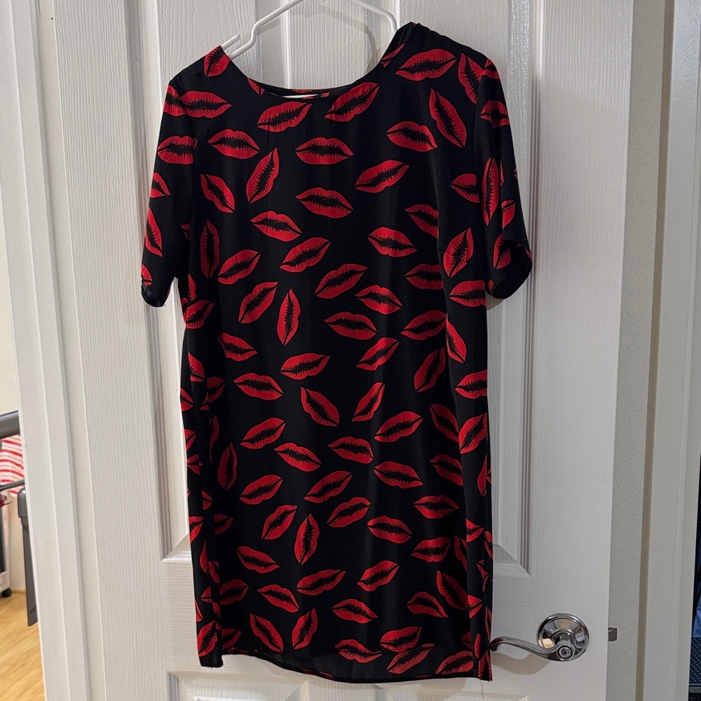 Black Mini Dress with Red Lip Print - Women's Shift Dress